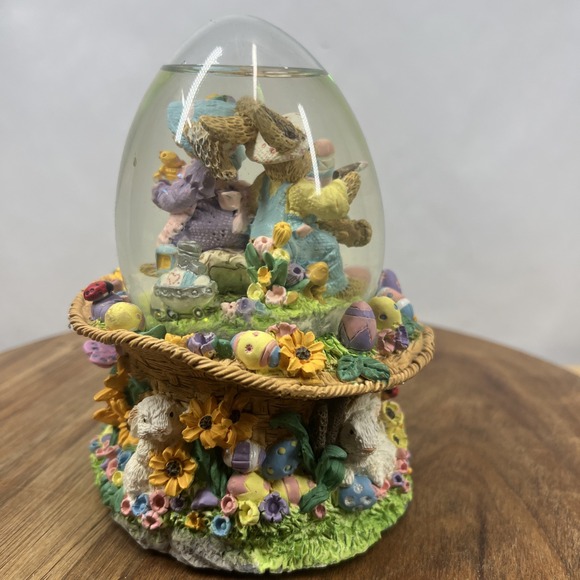 Easter Egg Spring Snow Globe Bunny Rabbit "Peter Cottontail" Music Box Video - Picture 4 of 7